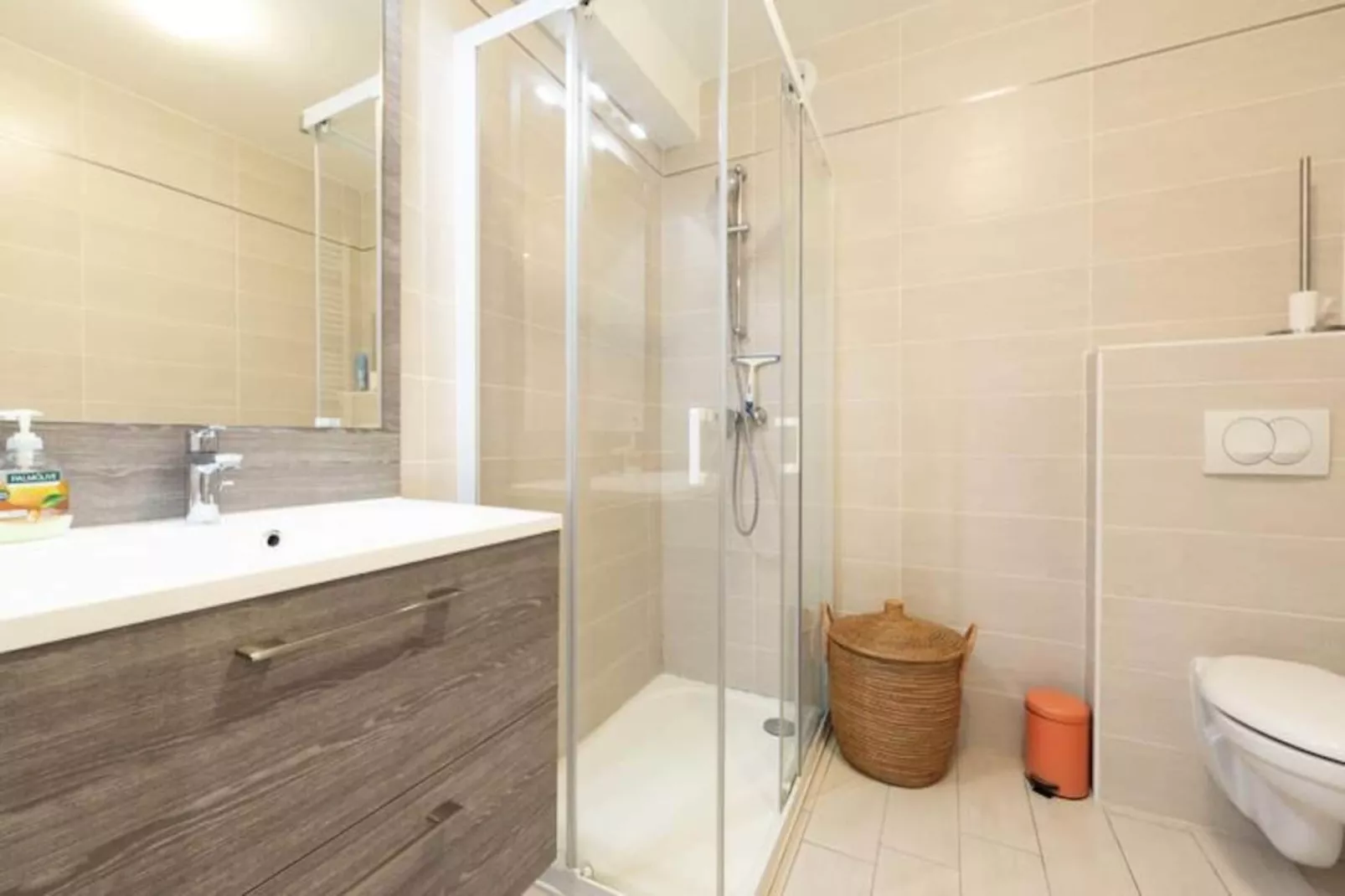 Résidence Appartement Moderne Centre Juan Les Pins-Image-tags.