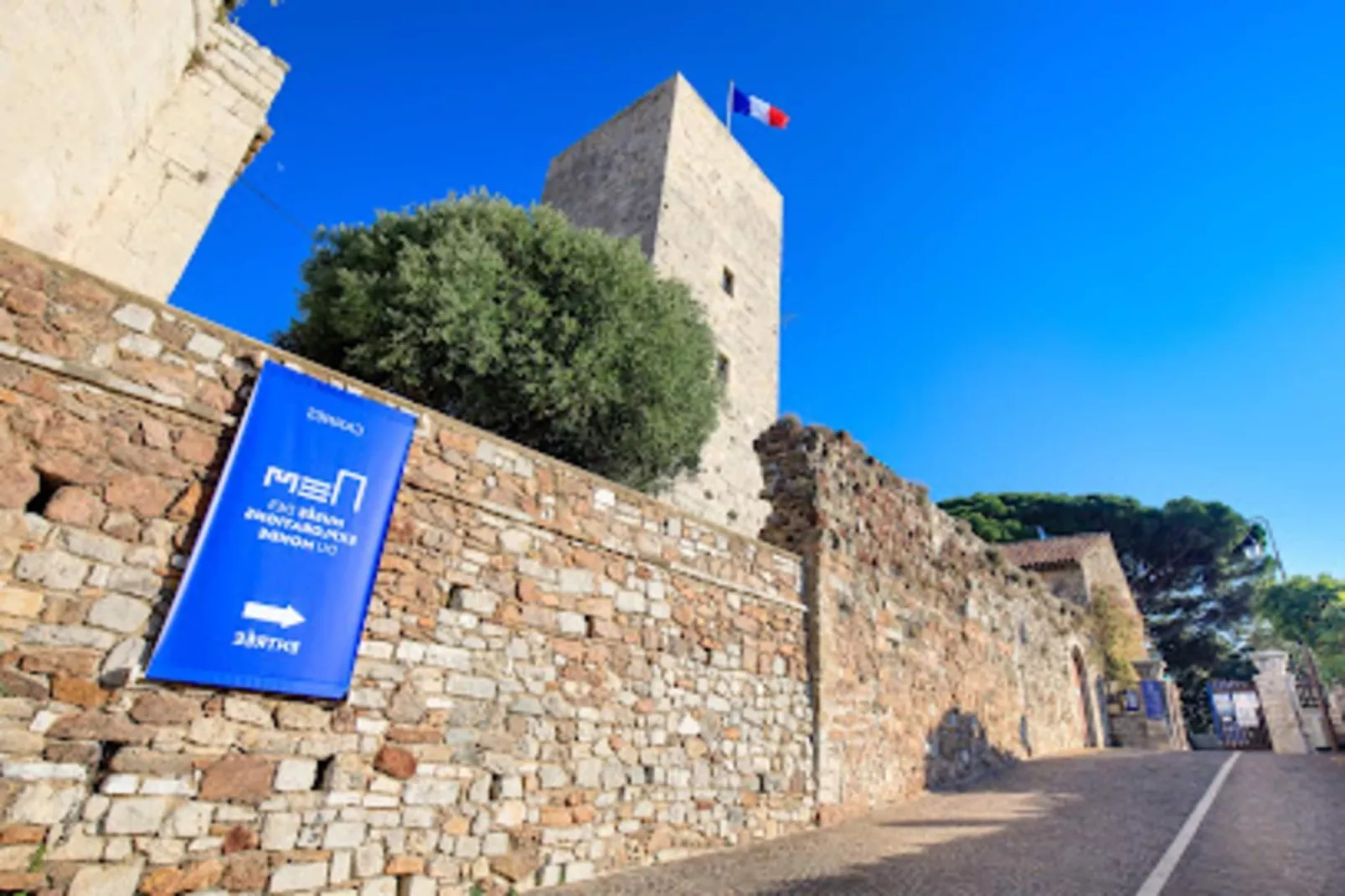 Résidence Charmant Studio Cannes Centre Id&eacute;al Congr&egrave;s Et Vacances ❤live In Gazagnair❤-Exterior in summer