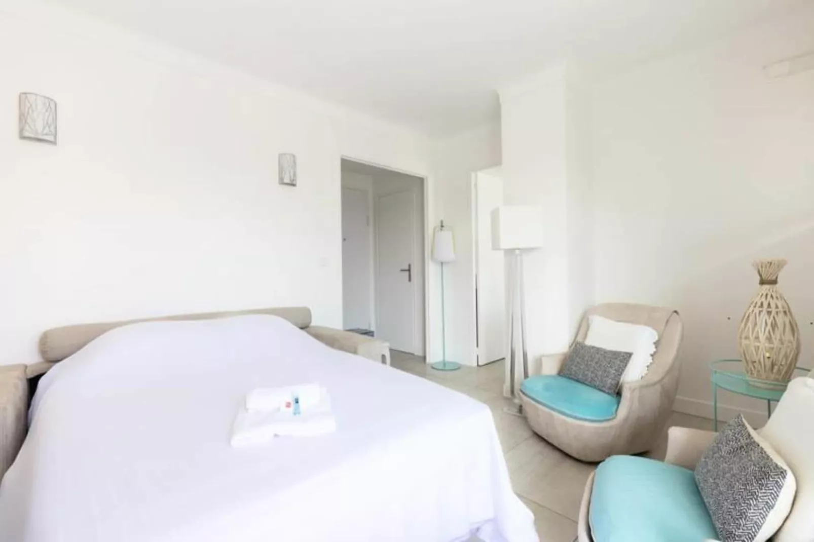 Résidence We &hearts; Cannes ! Cosy 3 Pi&egrave;ces Tout Confort Avec Terrasse Cannes Centre-Exterior in summer