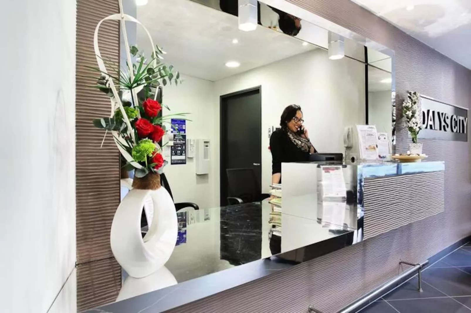 Appart'hôtel Odalys Prado Castellane-Image-tags.