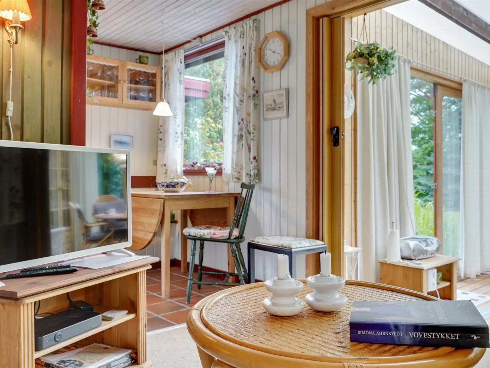 "Kaarina" - 550m from the sea-Inside