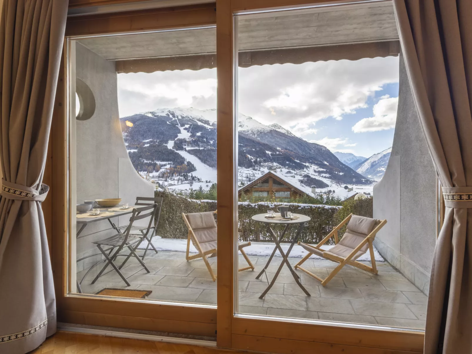 Baita Bucaneve-Outside