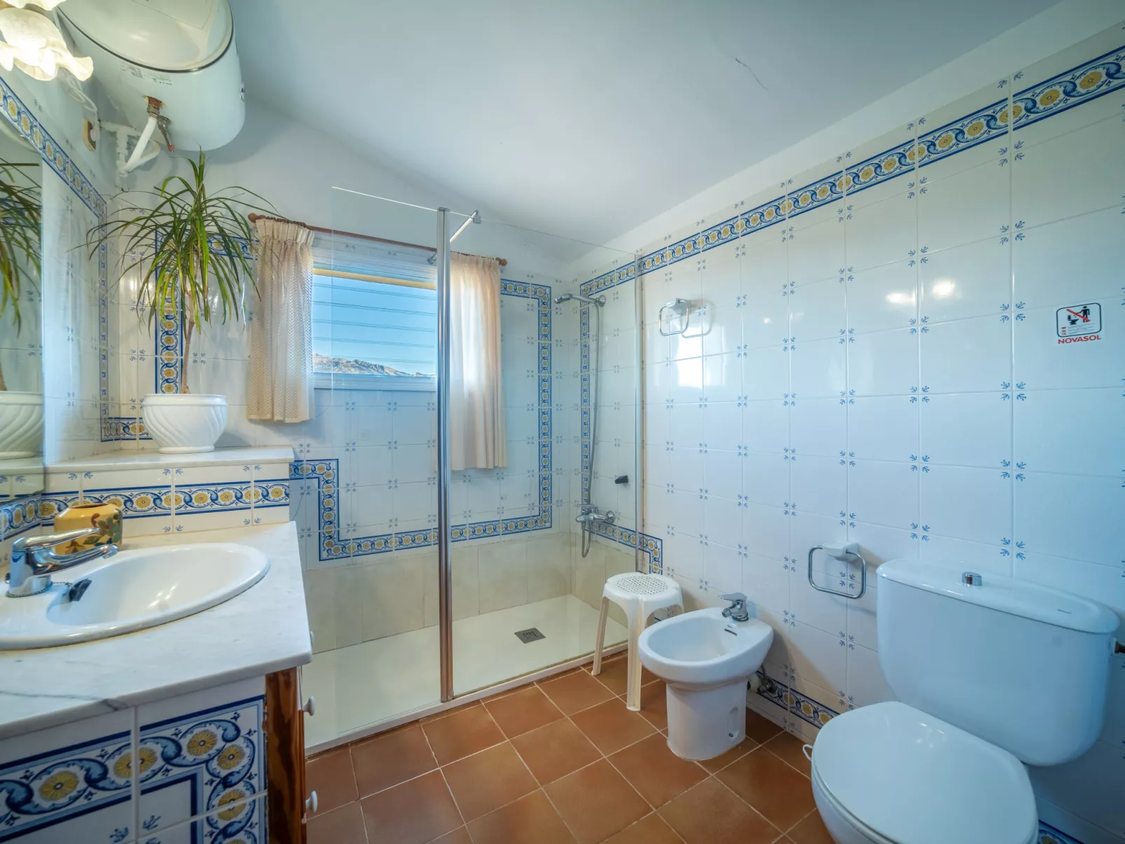 Son Estaras II-Drinnen