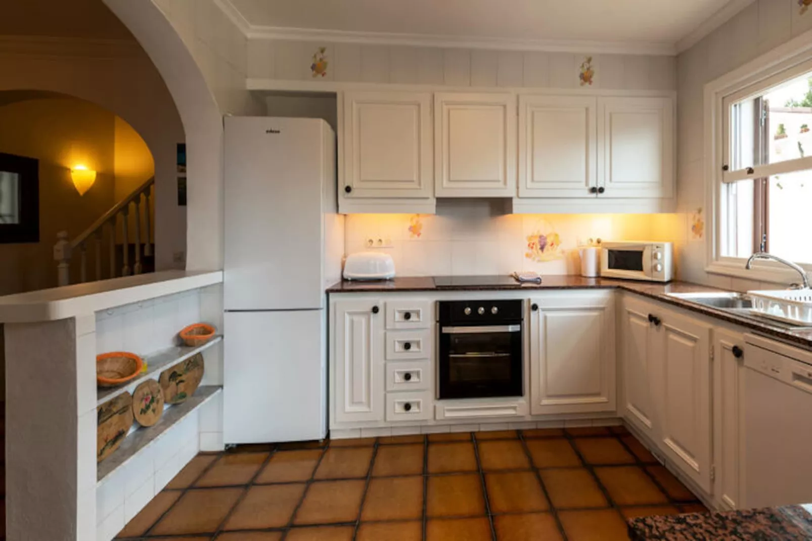 Maison à Son Bou-Image-tags.