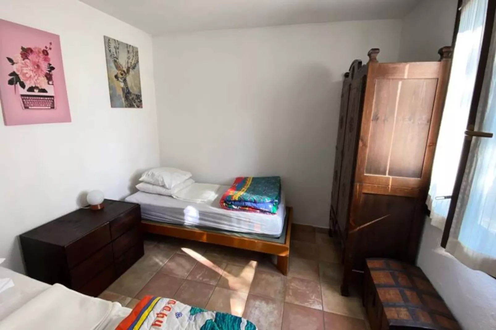 Chalet Carlines-Image-tags.