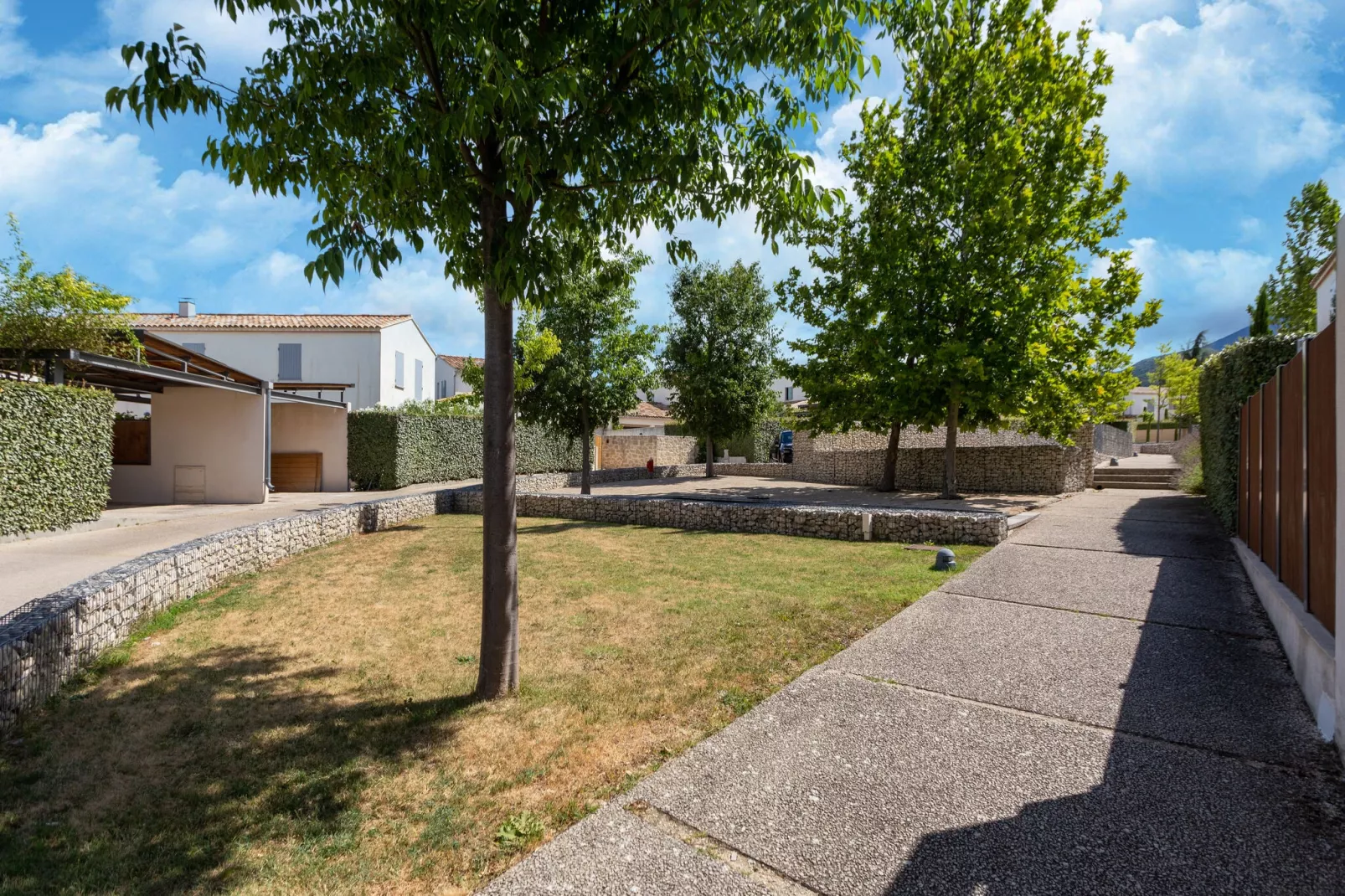 Villa Mont Ventoux-Gärten Sommer