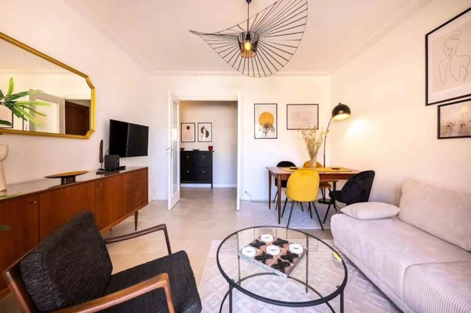 06b - Beau 2 Pi&egrave;ces R&eacute;nov&eacute; Avec Terrasse Vue Mer-Image-tags.