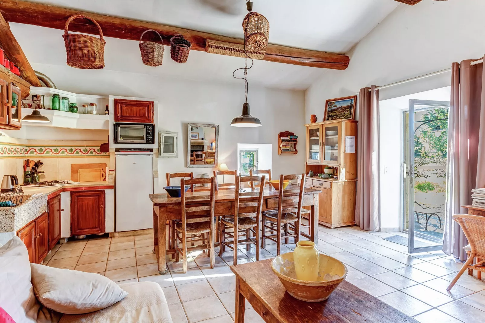 Le Mûrier-Dining room
