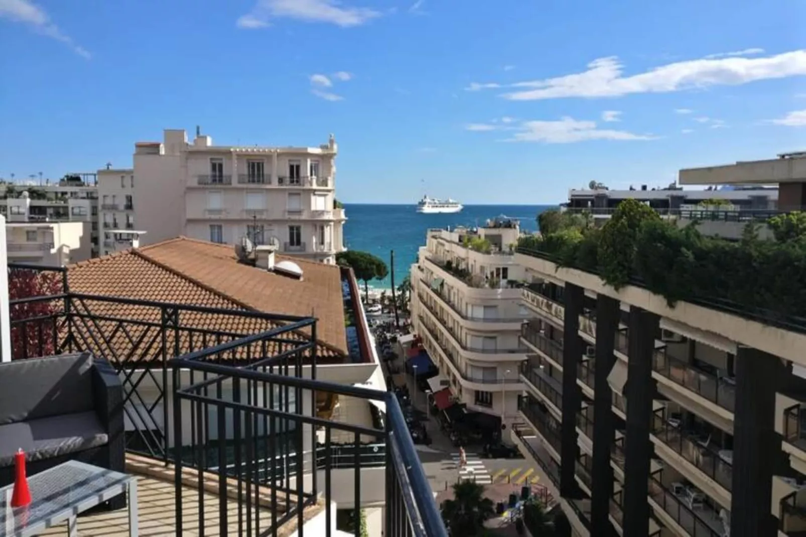 Résidence Studio Dernier &eacute;tage Avec Terrasse Sur Splendide Vue Mer-Extérieur été