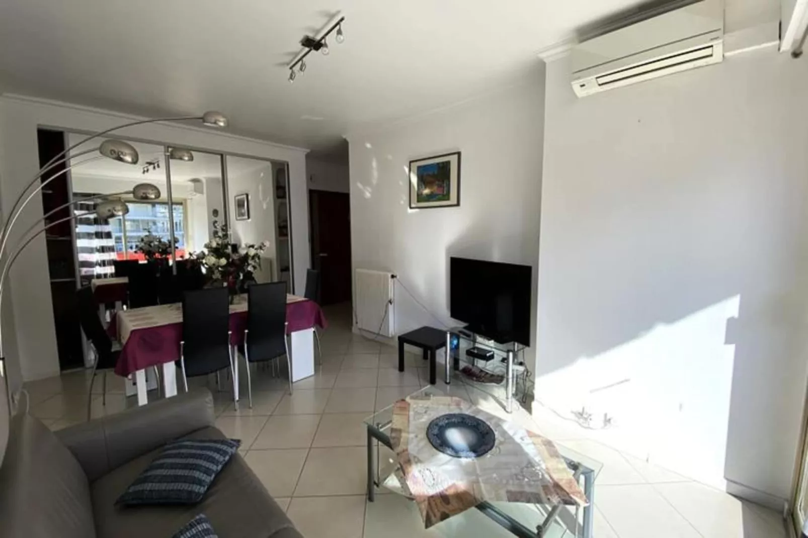 Résidence 2 Pi&egrave;ces Plein Sud &agrave; 300m De La Croisette ☀live In Le Bosquet☀-Wohnzimmer