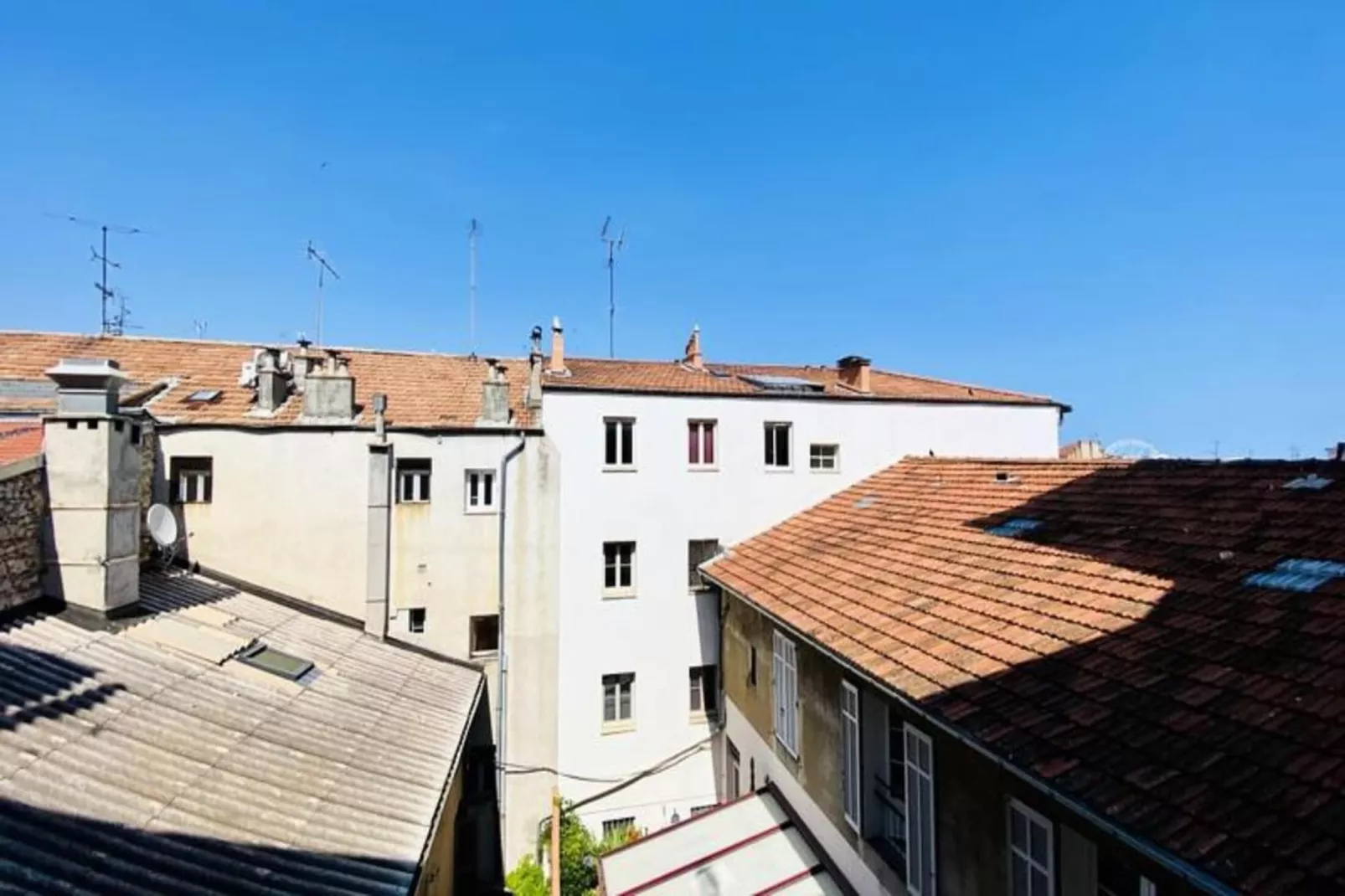 Résidence Charmant Studio Cannes Centre Id&eacute;al Congr&egrave;s Et Vacances ❤live In Gazagnair❤-Exterior in summer