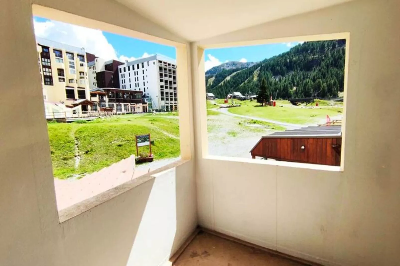 Résidence Pelevos A2-View in summer