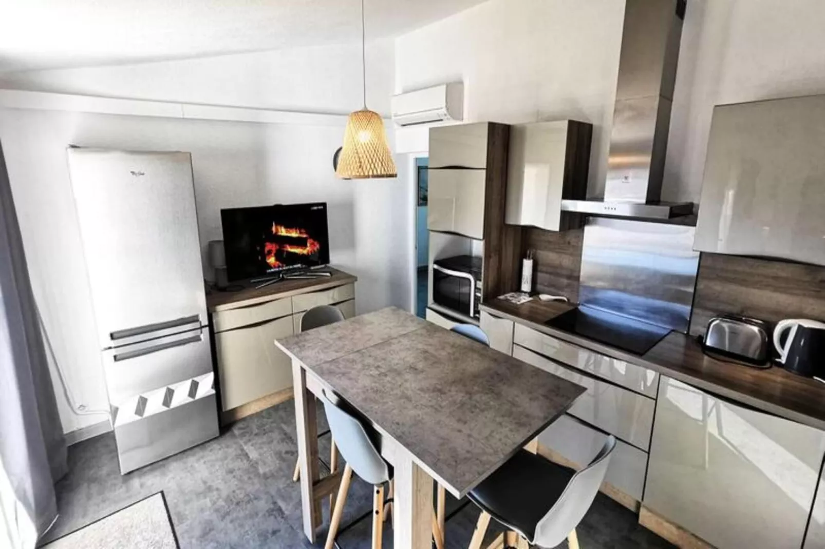 Résidence Les Zodiaques-Dining room