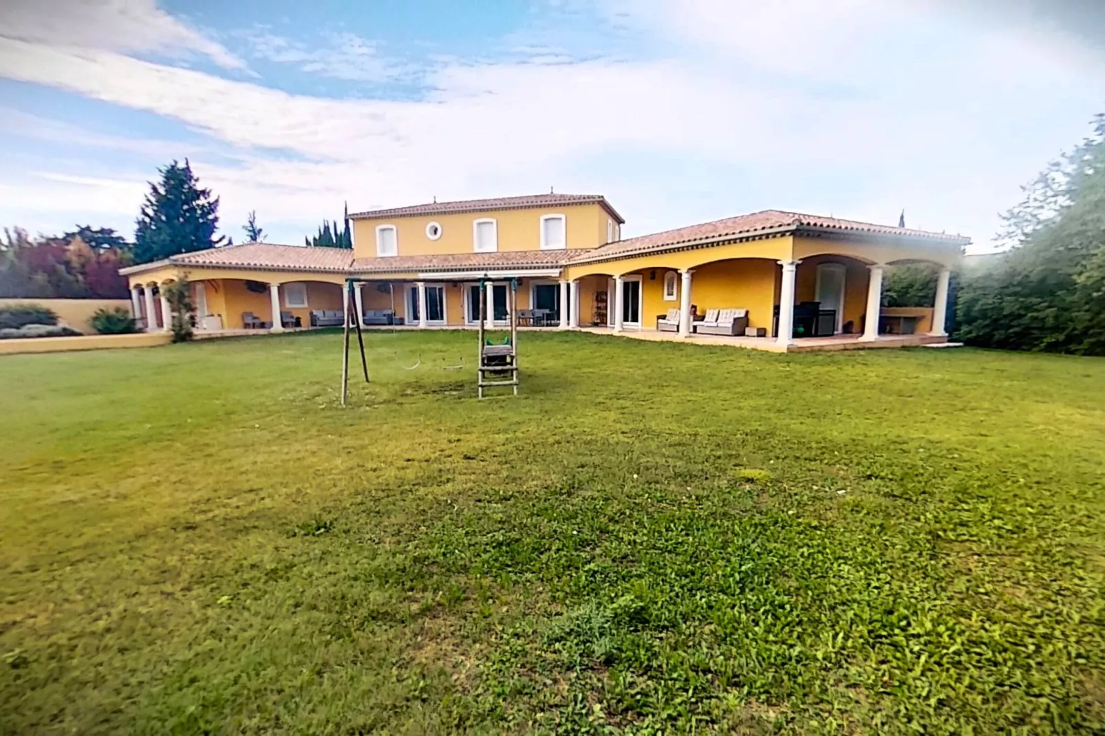 Villa - L'ISLE-SUR-LA-SORGUE-Exterior summer