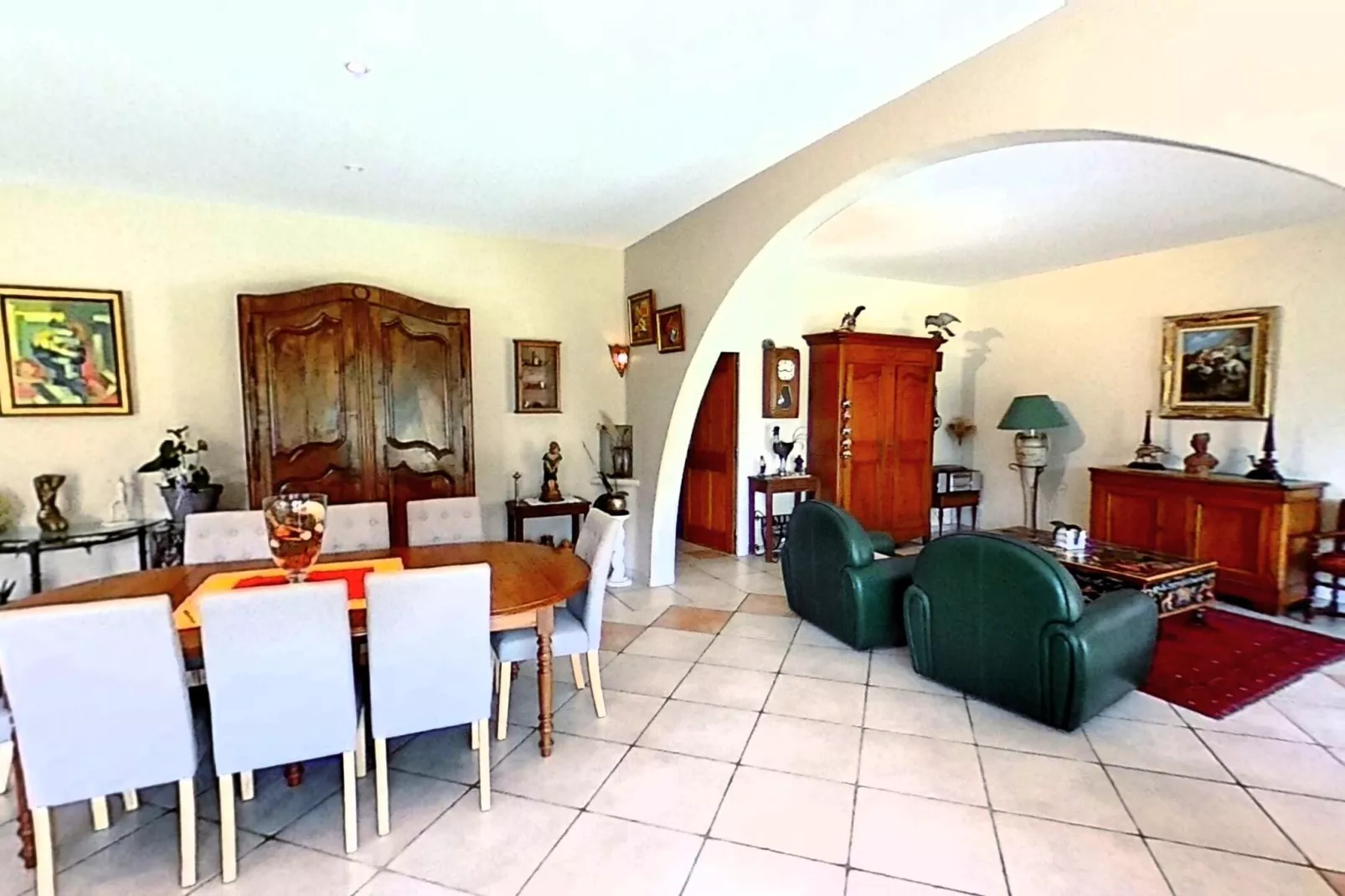 Villa - L'ISLE-SUR-LA-SORGUE-Living room