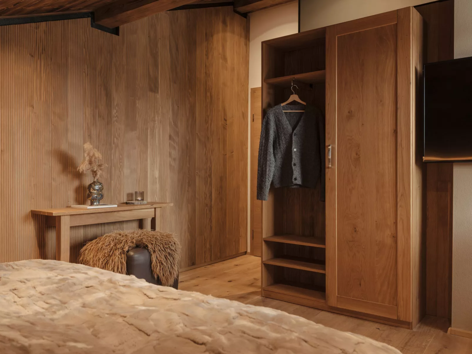 Royal Mountain Lodge-Inside