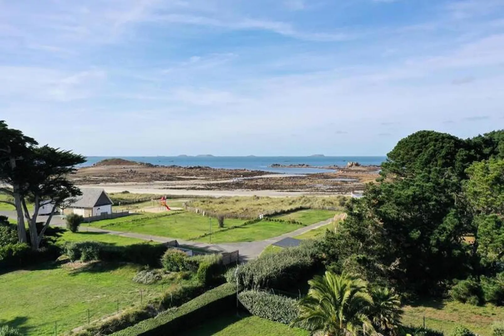 Maison à Penvénan-Areas within 1km in summer