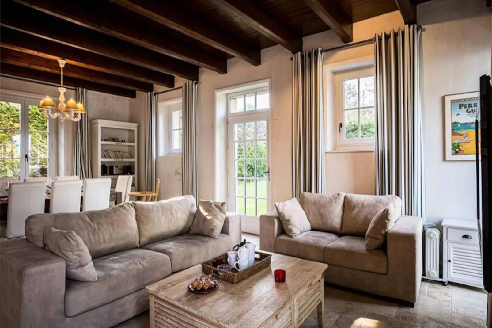 Maison à Perros-Guirec-Image-tags.