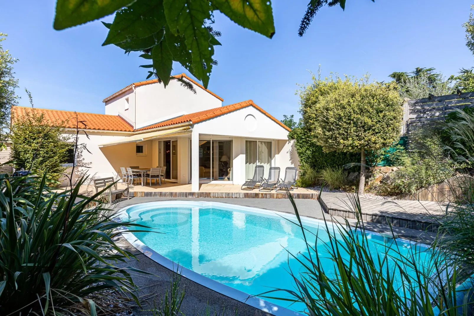 Sophora 6 with pool-Exterior summer