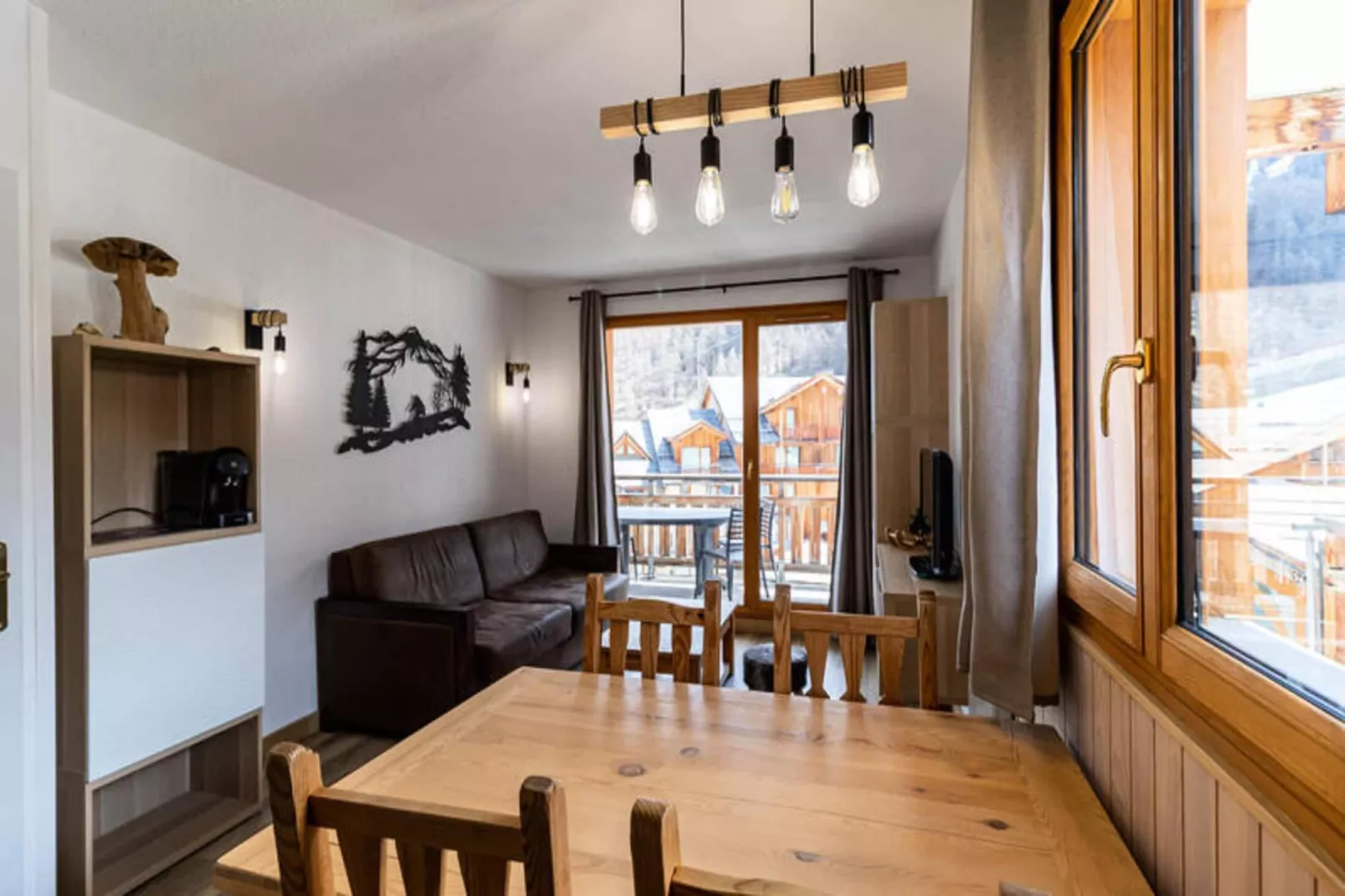 Résidence Le Balcon Des Airelles-Dining room