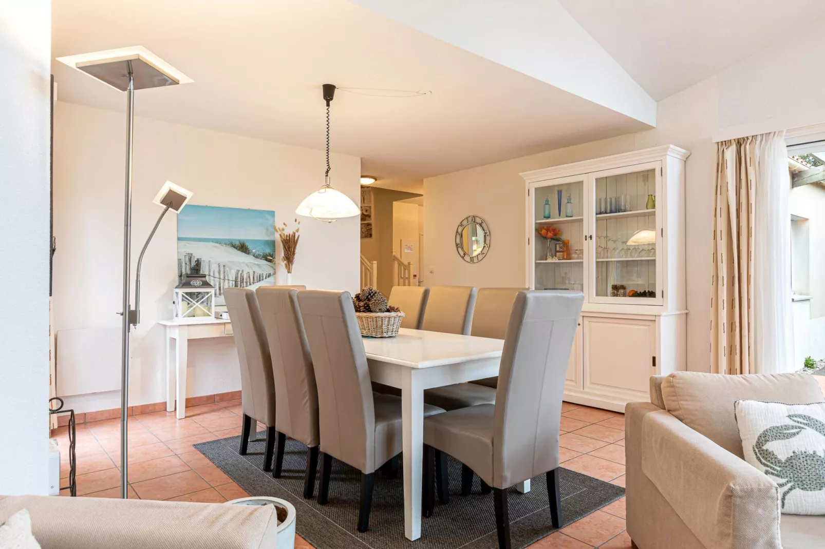 Sequoia 8 with pool-Dining room