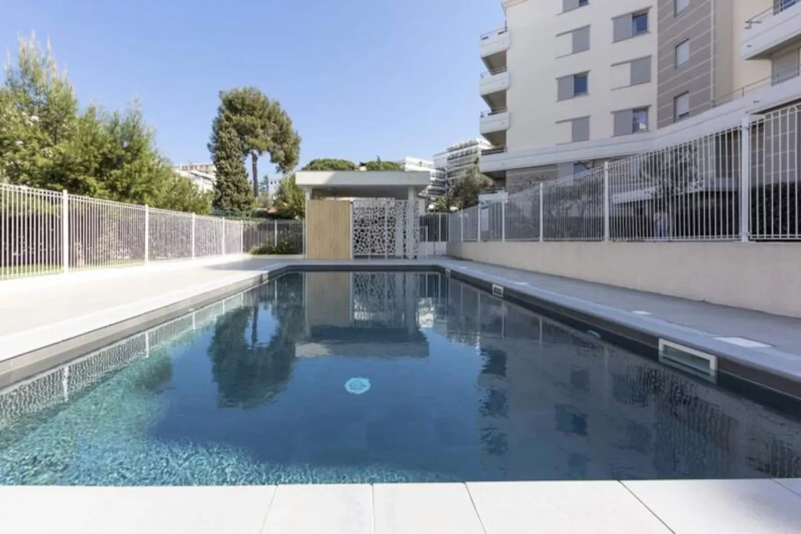 Résidence Appartement Moderne Centre Juan Les Pins-Image-tags.