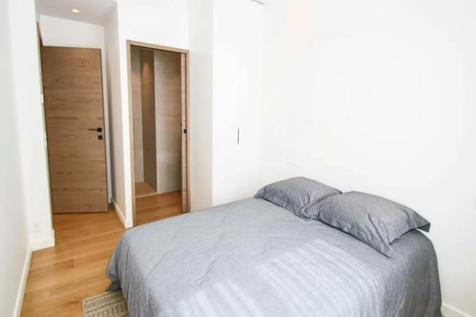 Armenonville 3 Pcs Premium Balcon Parking Croisette 2 Mns Olam Properties-Image-tags.