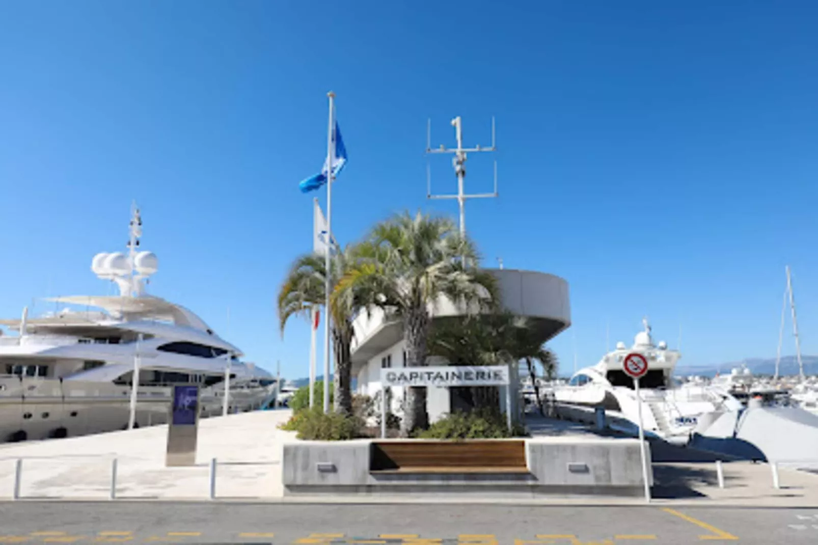 Résidence Studio Design Terrasse Et Plage &#9728;live In Marlyne&#9728;-Außenbereich Sommer