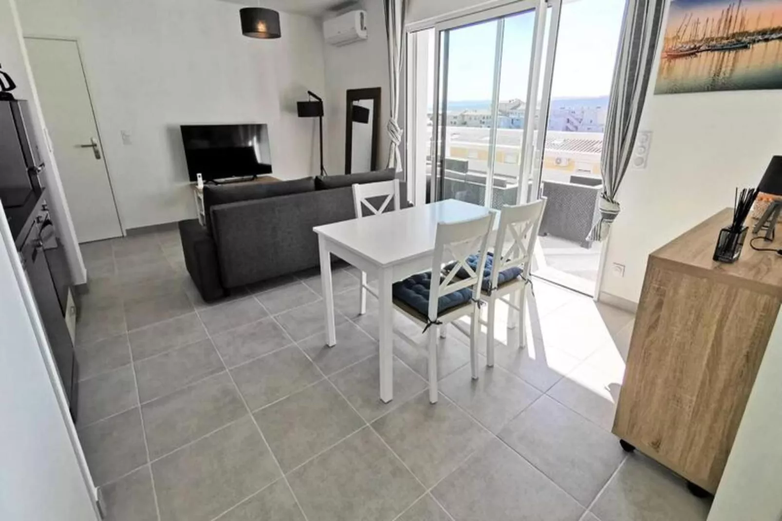 Résidence Les Voiles Blanches-Dining room