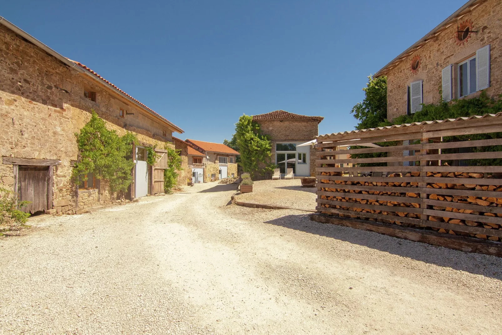 Le Manoir-Park facilities