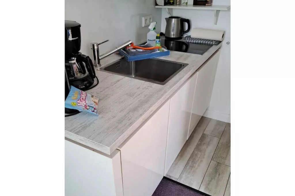 587025-Nicht zugeordnet