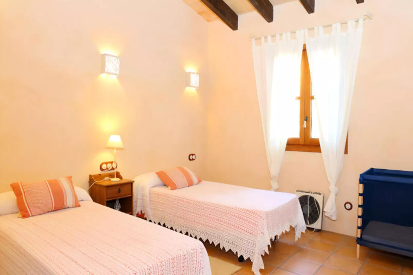 Maison à Sineu-Image-tags.