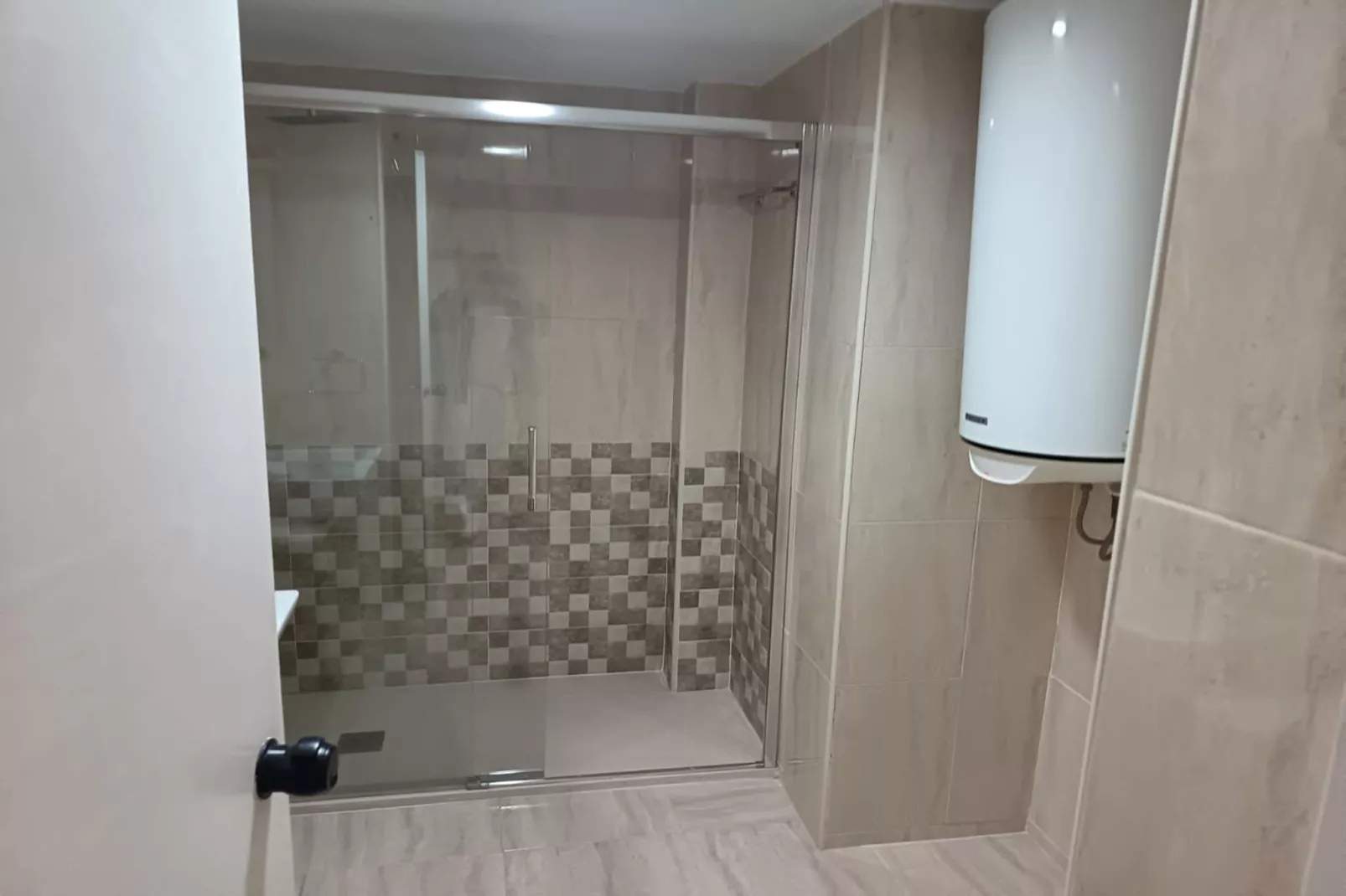 1467-Andres-305-Bathroom