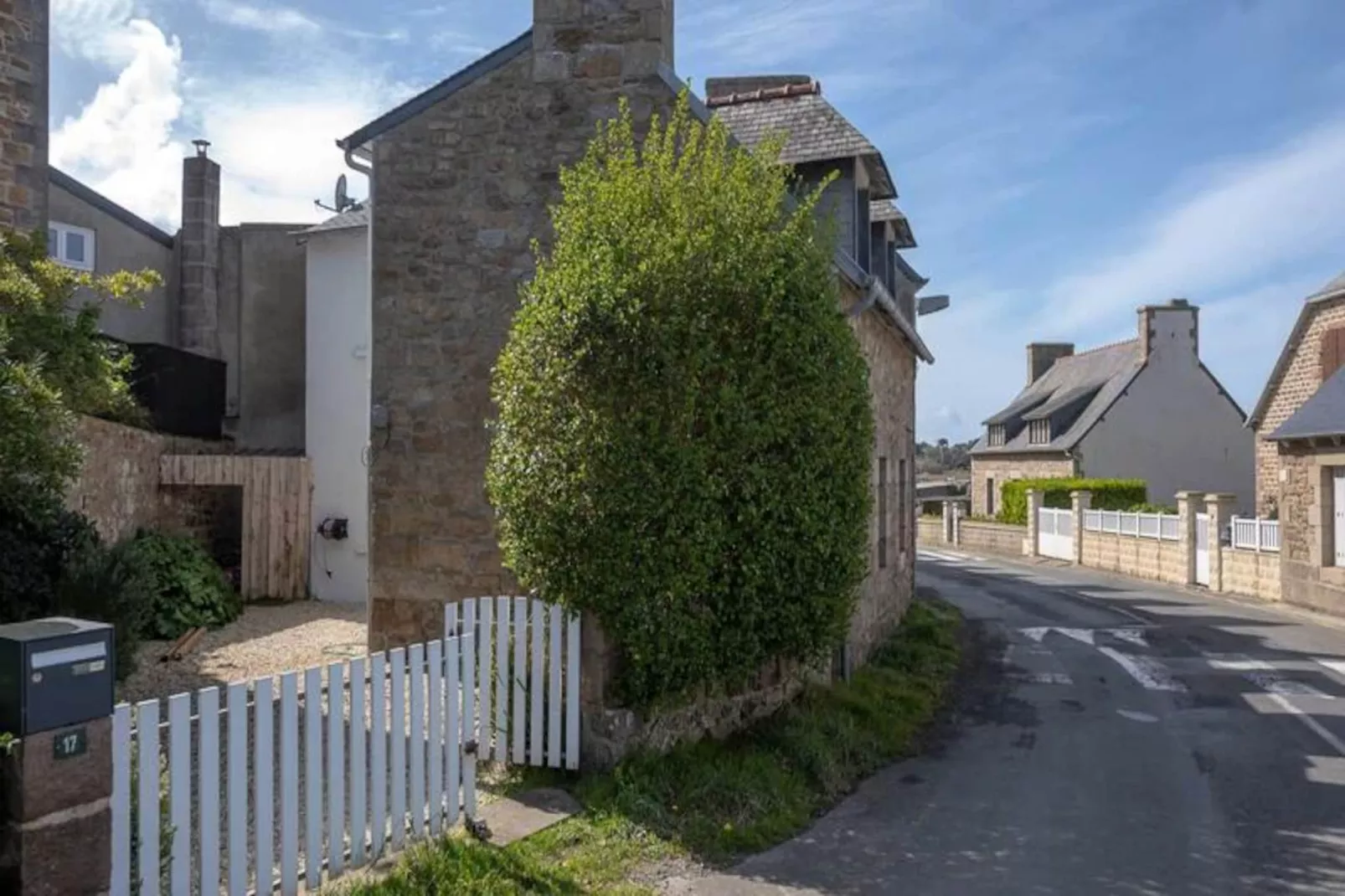 Maison à Penvénan-Image-tags.