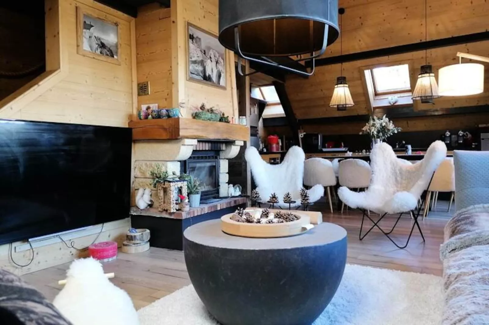 Chalet Lou-lan-Image-tags.