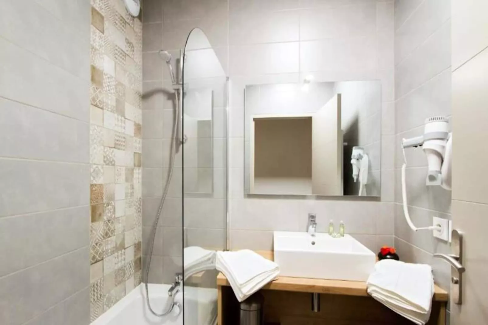 Résidence Odalys Prestige Rochebrune Les Cimes****-Image-tags.