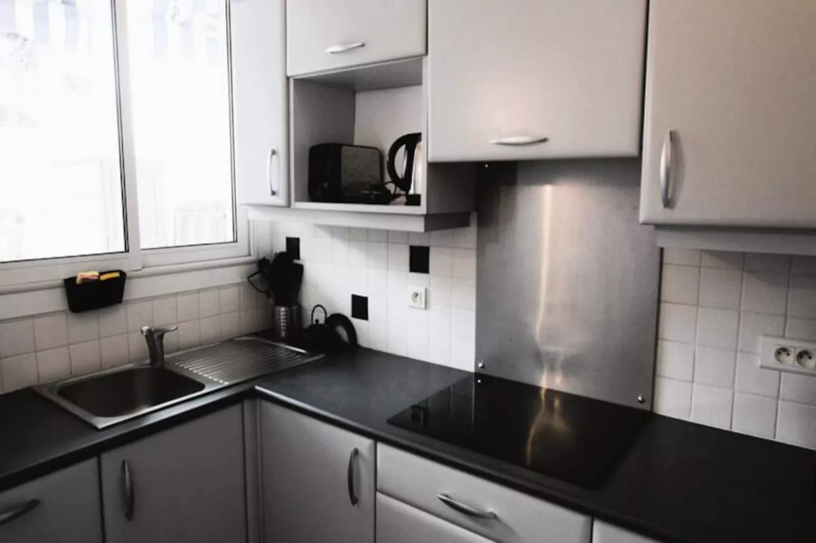 Résidence Studio De 35m² Très Proche De La Croisette-Image-tags.