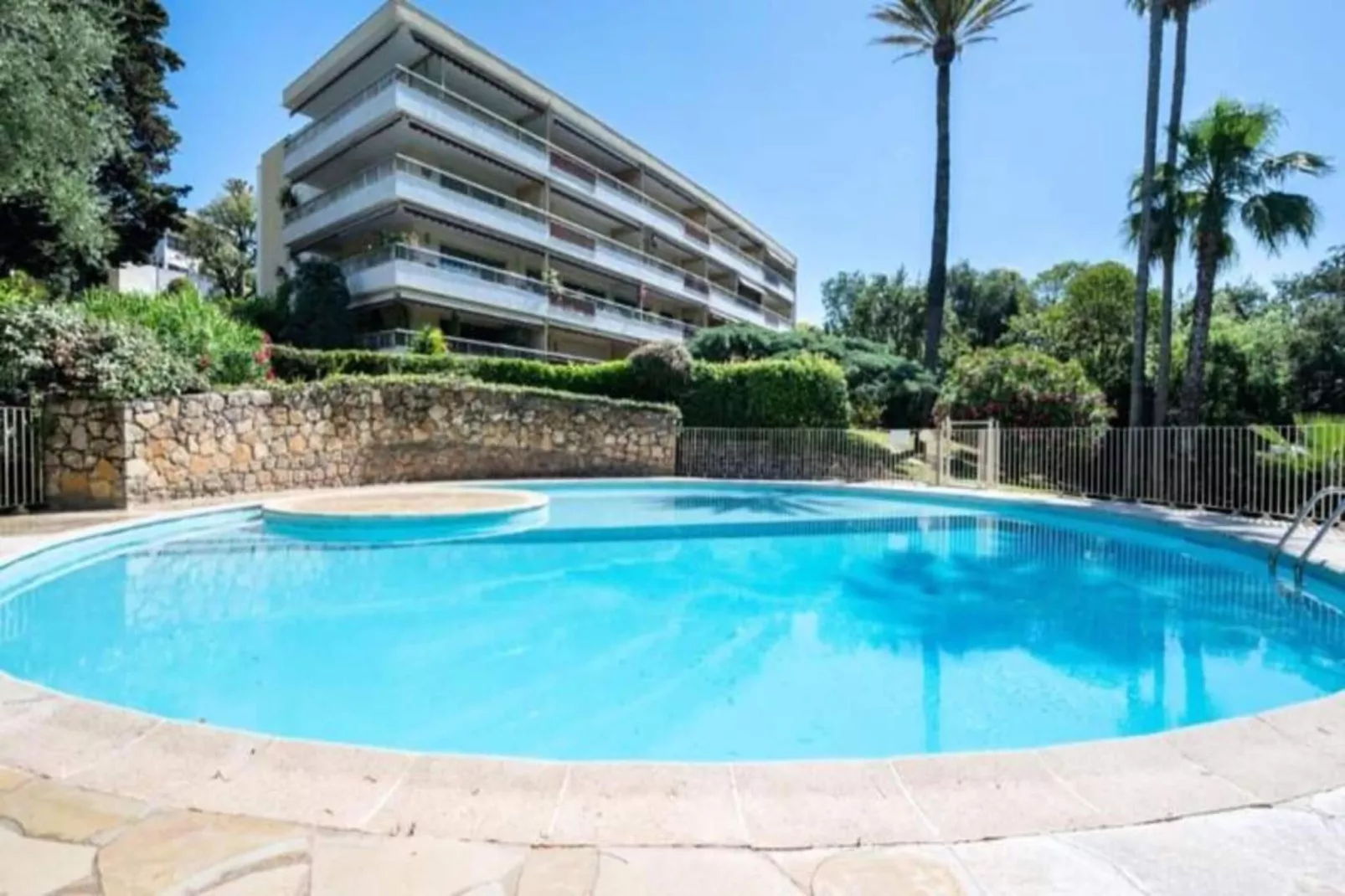 Résidence Appartement D’exception Cannes Centre Vue Mer Piscine ❤live Inparc Bruyere❤-Exterior in summer