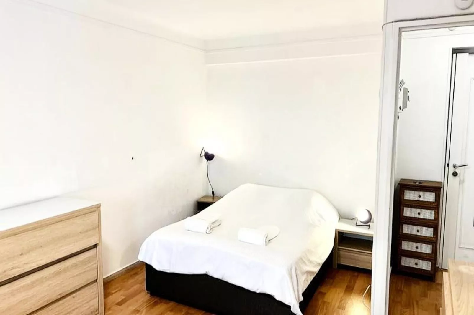 Résidence Studio Climatis&eacute; En Plein Centre Ville De Cannes &agrave; 2 Pas De Rue D'antibes-Ambiance