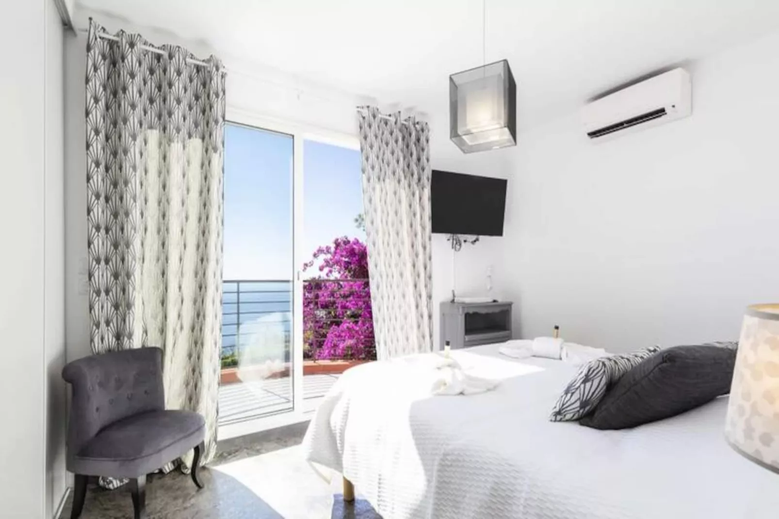 Résidence  Bnb Renting Villa De Luxe Avec Vue Imprenable à Théoule Sur Mer-Image-tags.