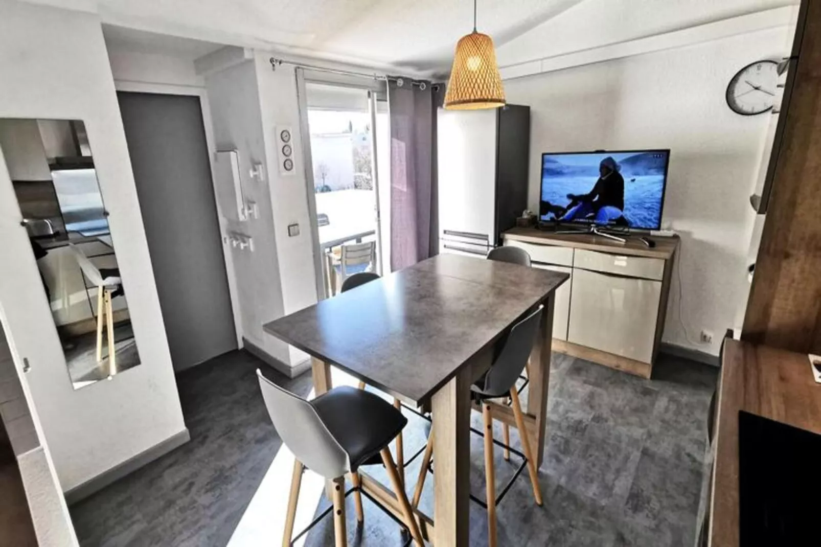 Résidence Les Zodiaques-Dining room