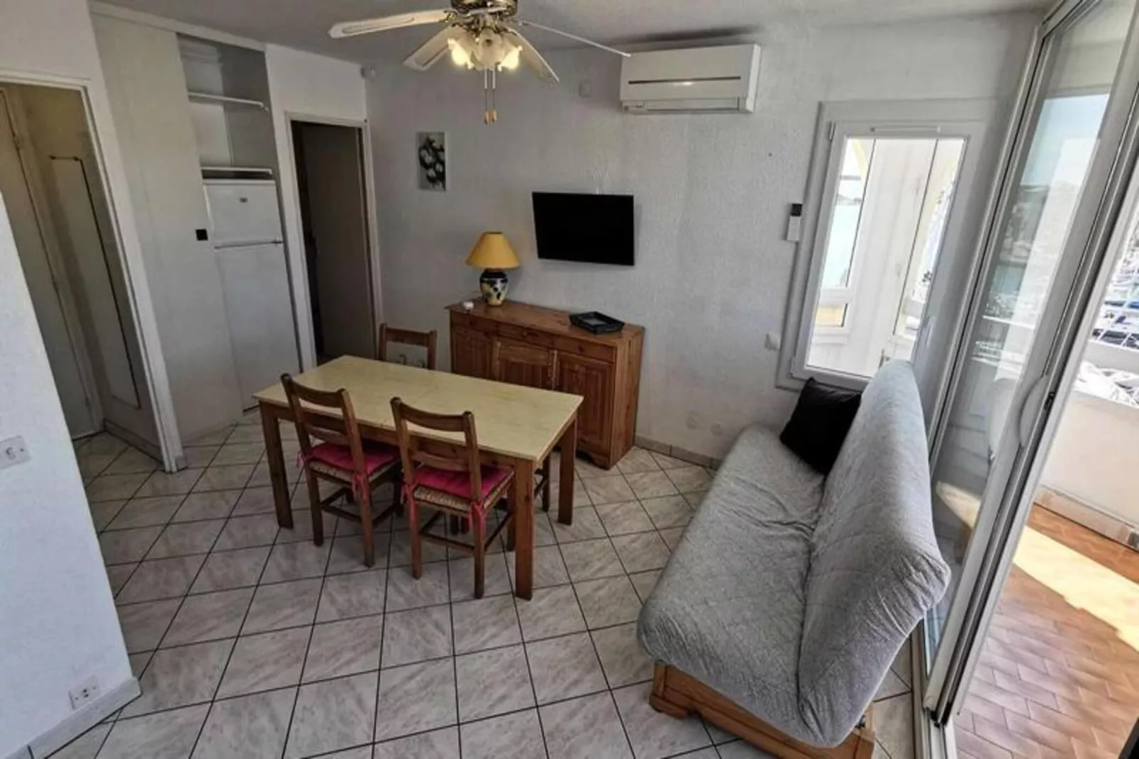 Résidence Terrasses De La Mediterranee 1-Esszimmer