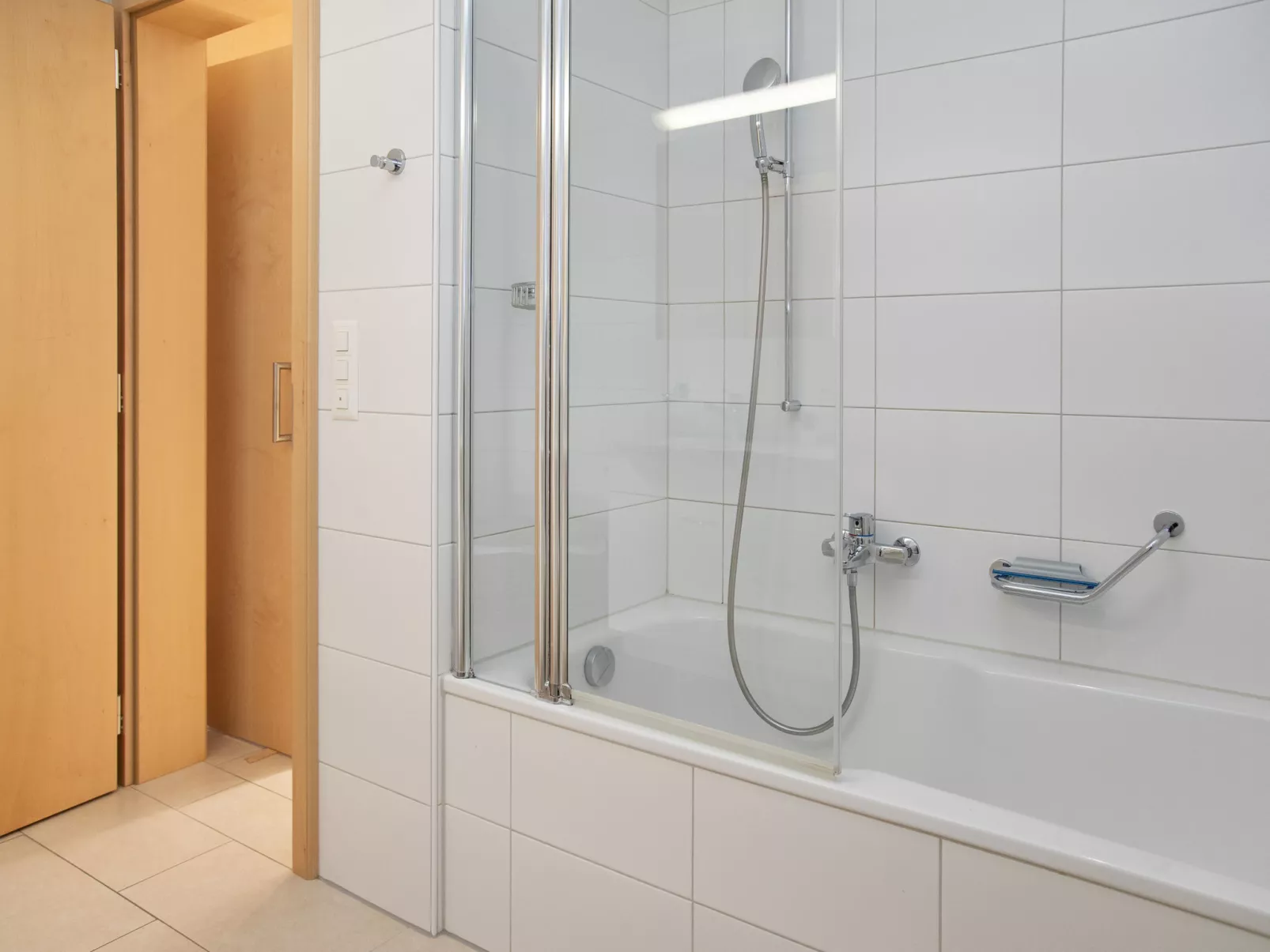 Bella Vista Apt. No. 09-Inside