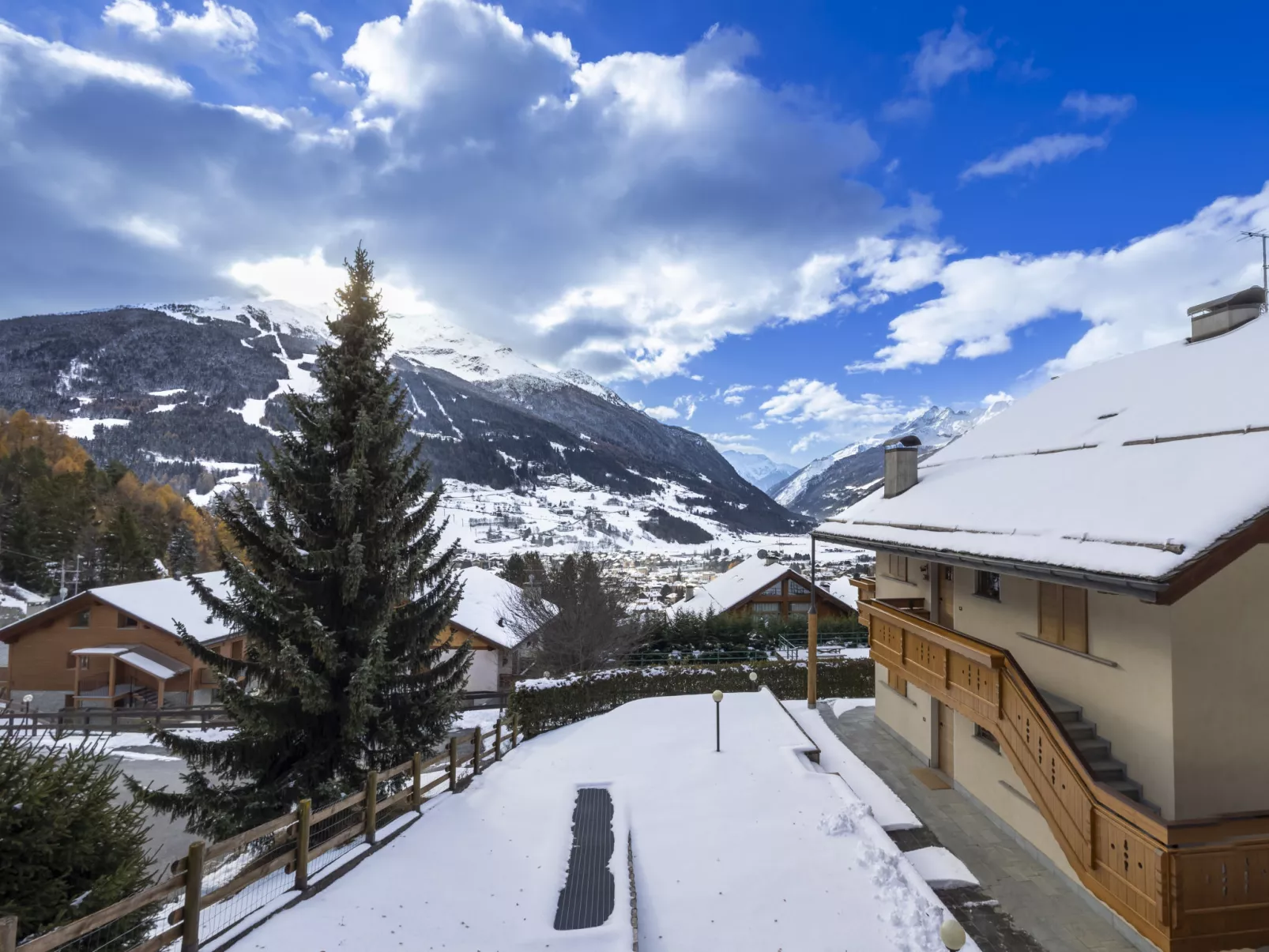 Baita Bucaneve-Outside