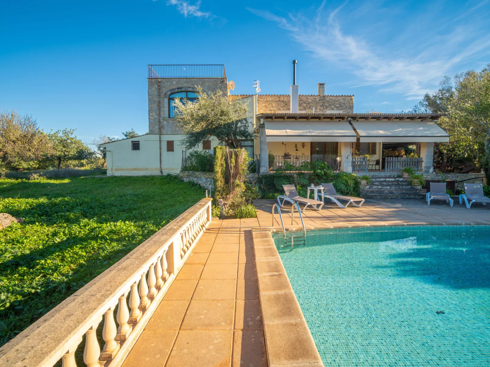 Son Estaras II-Draußen