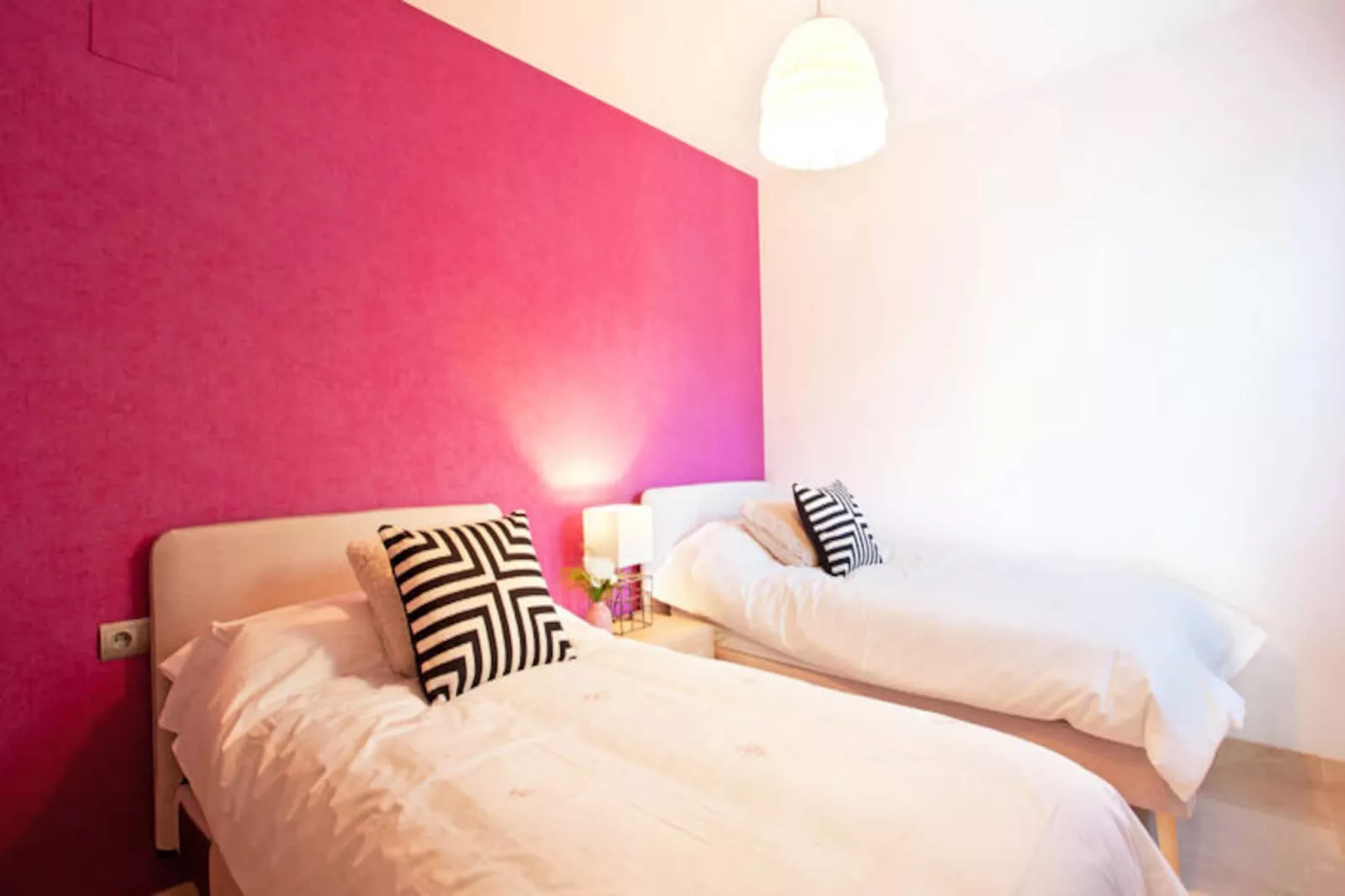 Appartements à Ojen-Image-tags.