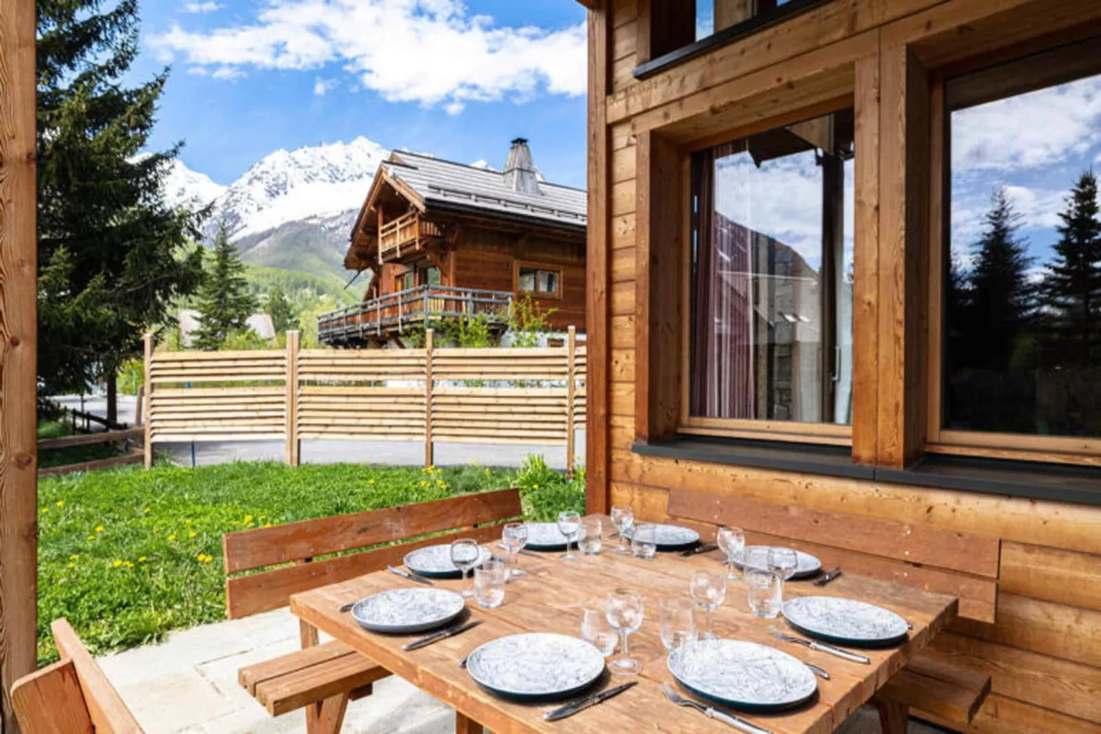 Résidence Marmottant-Außenbereich Sommer