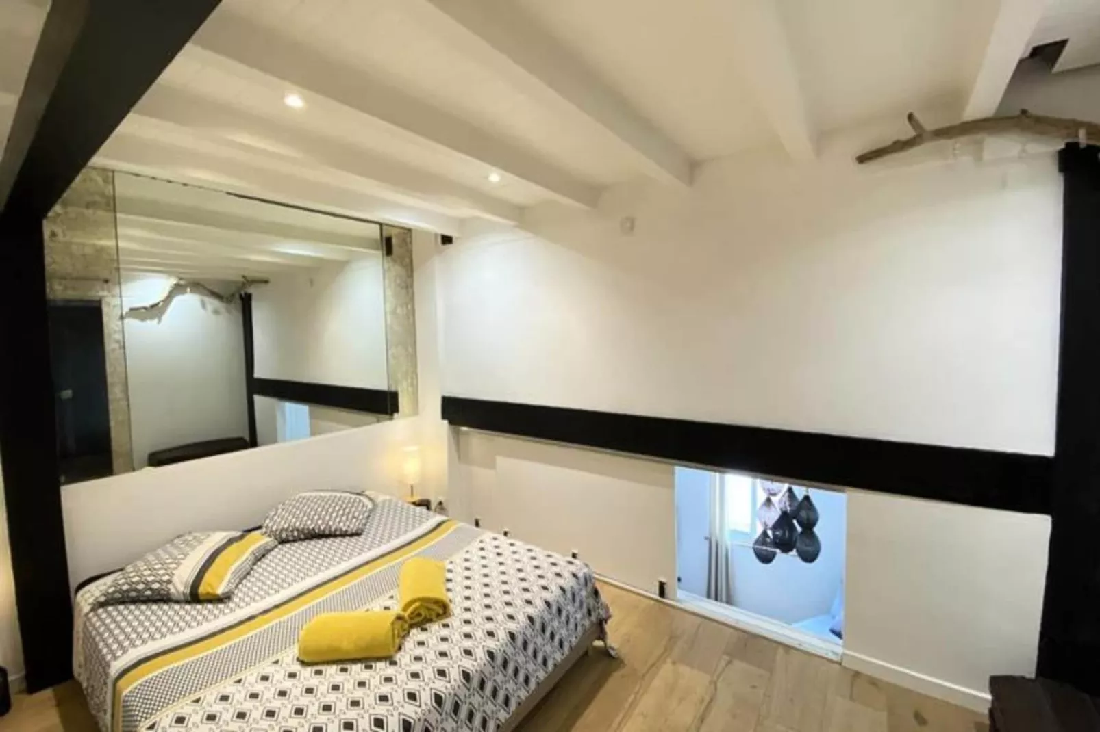 06bx : Superbe Loft - 100m2 - 6 Personnes-Exterior in summer