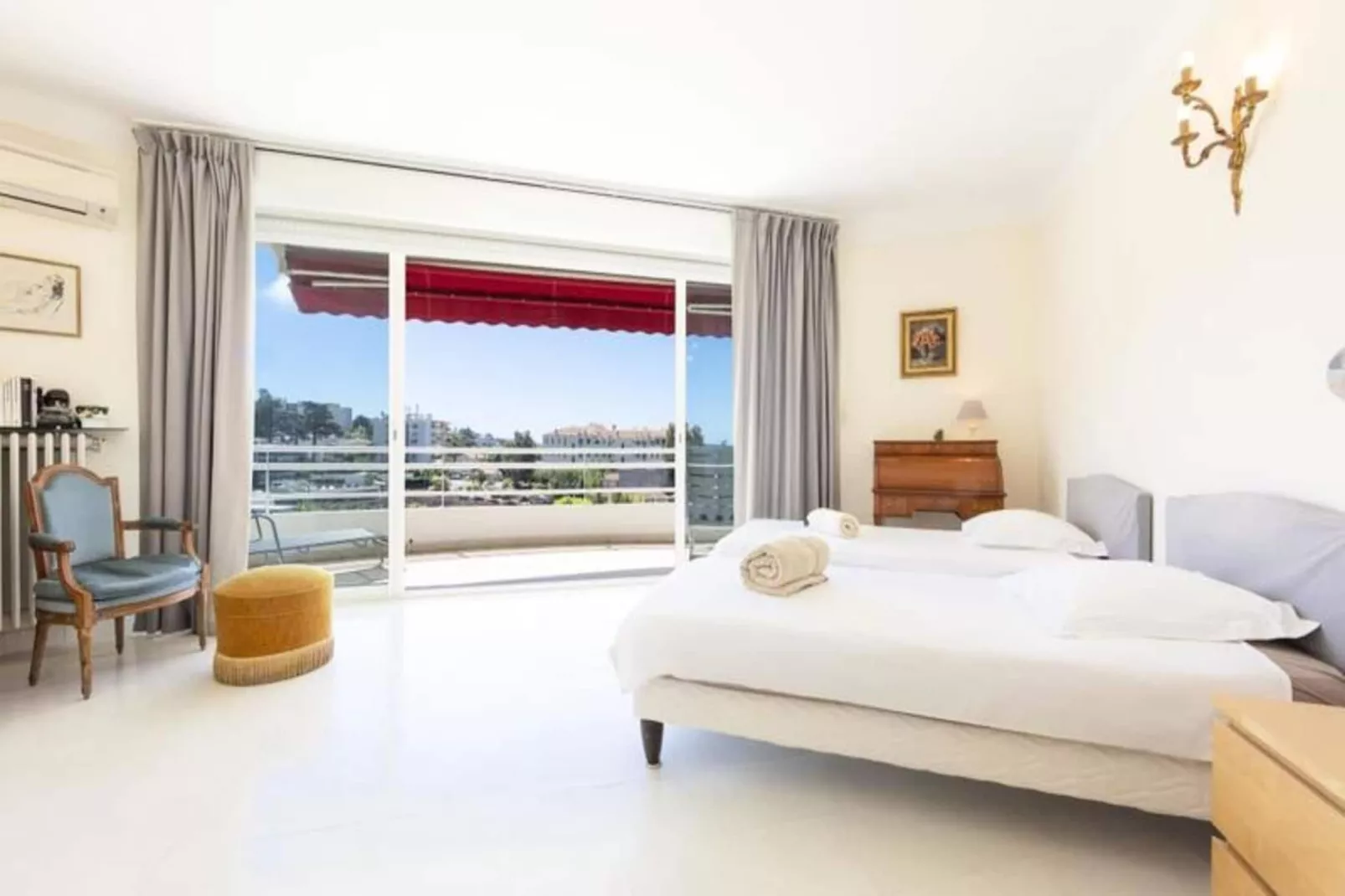 Résidence Appartement Enti&egrave;rement &eacute;quip&eacute; De 105 M2 Avec Vue Mer Et Collines-Extérieur été