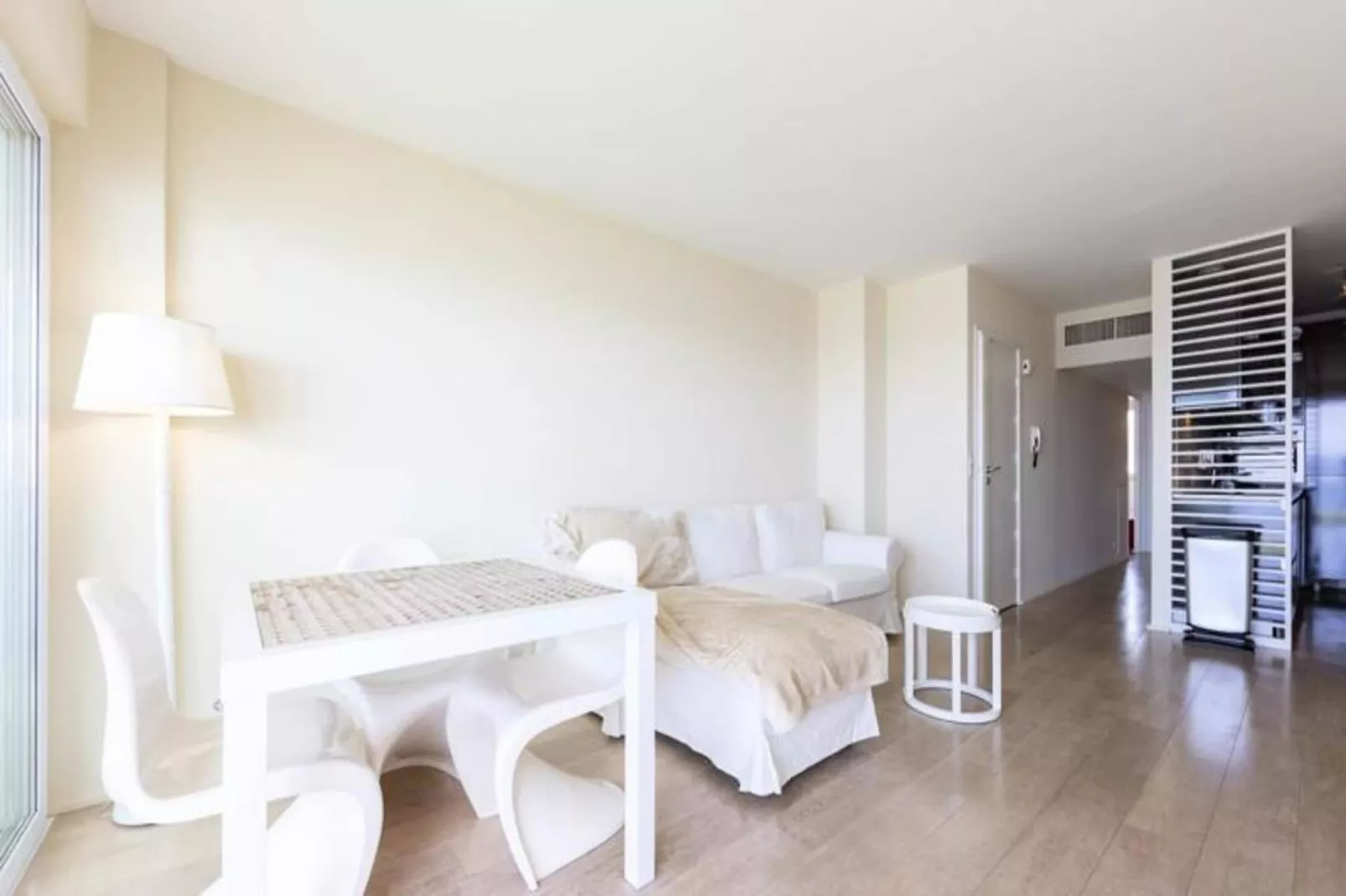 Résidence Appartement &eacute;quip&eacute; 70 M&sup2; Face &agrave; La Mer Dernier &eacute;tage Avec Magnifique Vue Me-Exterior in summer